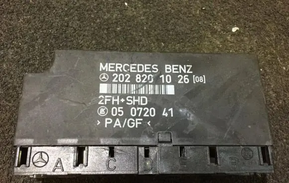 Mercedes-Benz C W202 Other control units/modules 2028201026