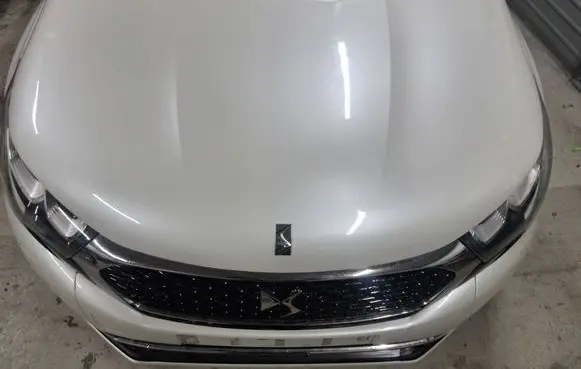 Citroen DS4 Engine hood trim KWE