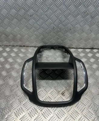 Opel Zafira C Radio/GPS head unit trim 1529531X 332910517