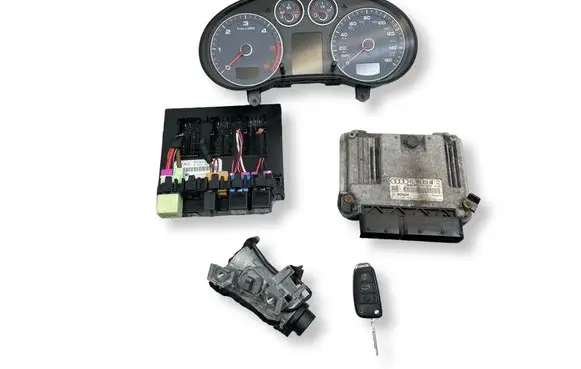 Audi A3 S3 A3 Sportback 8P Engine ECU kit and lock set 8P0907063G 8P0920982H 03L906018AB