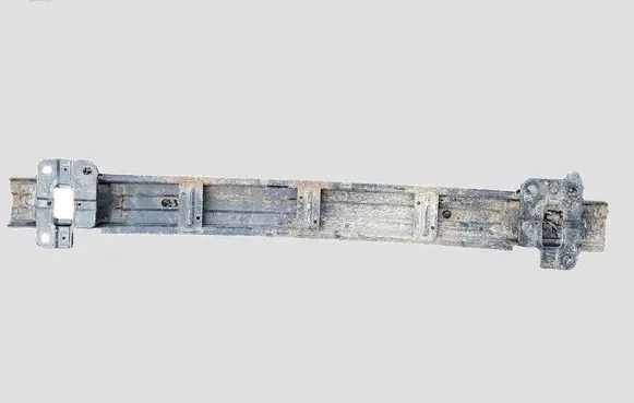 Hyundai i30 Front bumper cross member