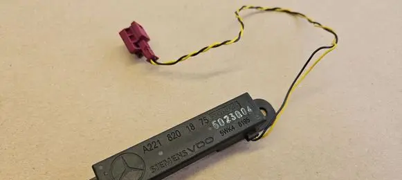 Mercedes-Benz SL R230 Keyless (KESSY) go control unit/module A2218201875 2218201875
