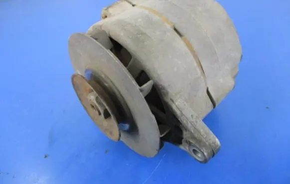 Opel Kadett C Generator/alternator
