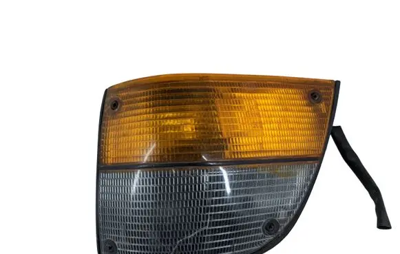 Saab 900 Front indicator light