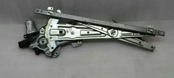 Mitsubishi Lancer X Front door window regulator with motor 5713A359