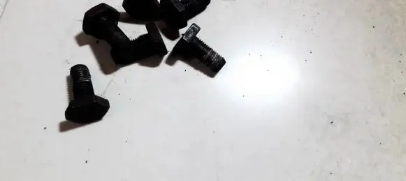 Saab 9-5 Nuts/bolts 