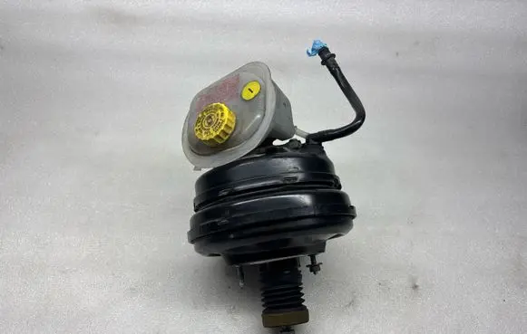 Audi A6 Allroad C6 Brake booster