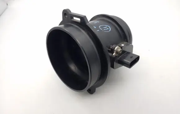 Volkswagen Touareg II Mass air flow meter 059906461N 420133471