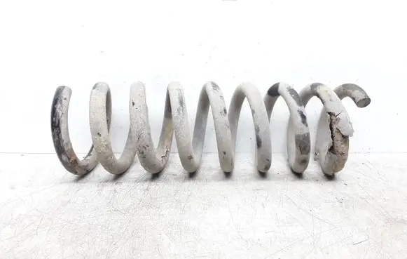 Mercedes-Benz C W204 Rear coil spring