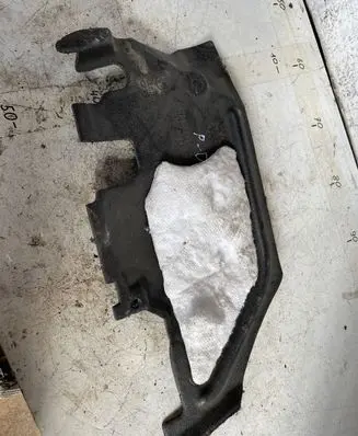 Volkswagen Touran III Other engine bay part 5tb819593