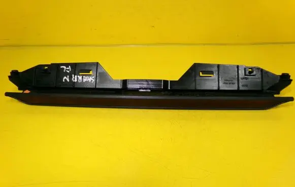 Volkswagen Sharan Third/center stoplight 1J6945097C 7M3945097A