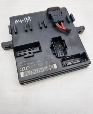Audi A4 S4 B7 8E 8H Comfort/convenience module 8E0907279M