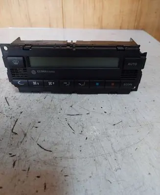 Volkswagen PASSAT B5 Climate control unit