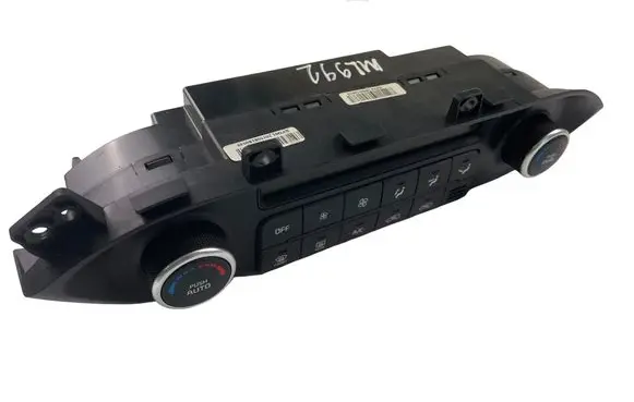 KIA Carens III Interior fan control switch 97250A4200CA