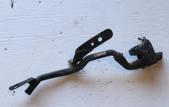 Volkswagen Sharan Air conditioning (A/C) pipe/hose 7N0815098