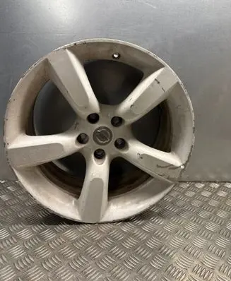 Nissan 350Z R18 alloy rim 