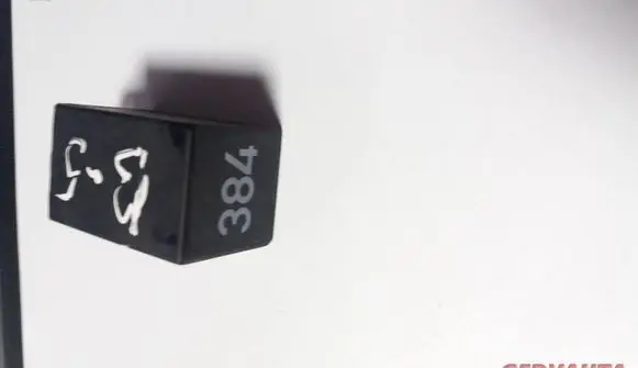 Volkswagen PASSAT B5.5 Other relay 8D0919578A