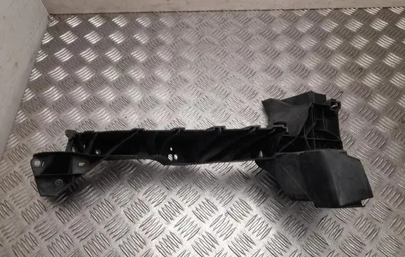 Audi Q7 4M Headlight/headlamp mounting bracket 4M0805608