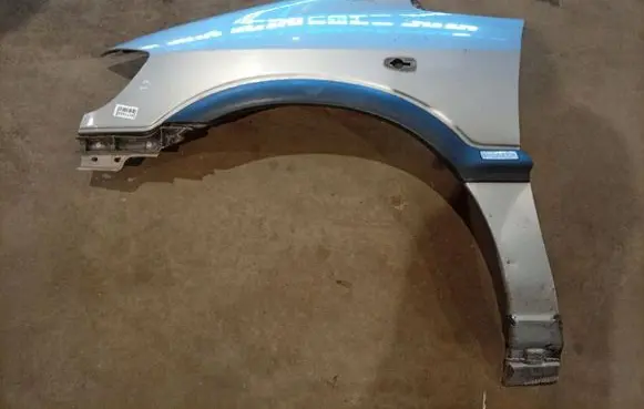 Opel Zafira A Fender 