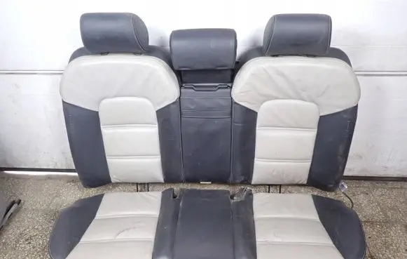Audi A8 S8 D3 4E Second row seats