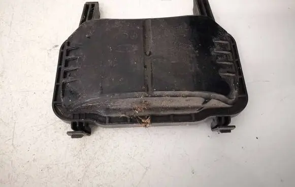 Ford Mondeo MK IV Headlight/headlamp dust cover 7S7113K060AB