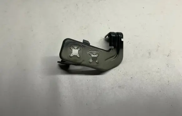 BMW 4 F36 Gran coupe Fender mounting bracket 7255822 725582204