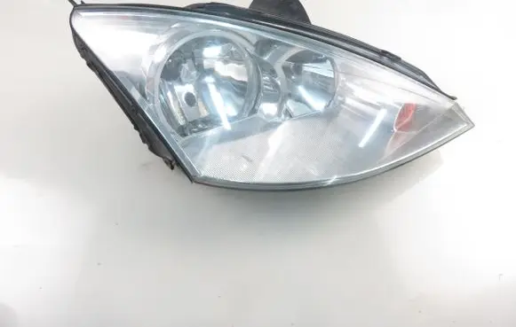 Ford Focus Headlight/headlamp