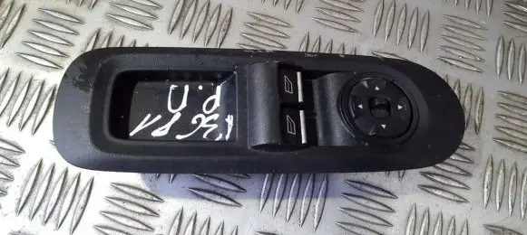 Ford Mondeo MK IV Electric window control switch 7S7T14A132CB 7S7T-14A132-CB