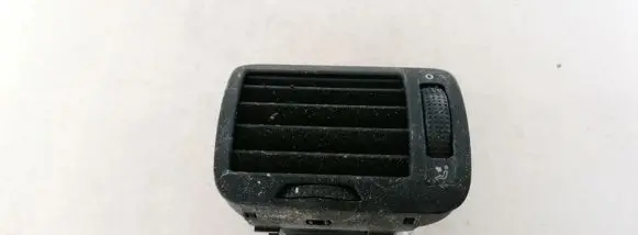 Volkswagen PASSAT B5 Dash center air vent grill 3b0819703a 1841907001