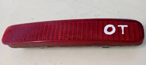 Toyota Corolla Verso AR10 Rear tail light reflector 020003