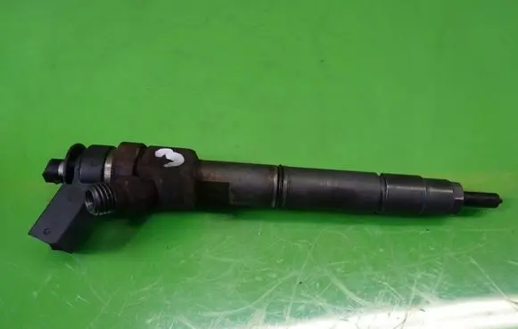 Mercedes-Benz A W168 Fuel injector 0445110167
