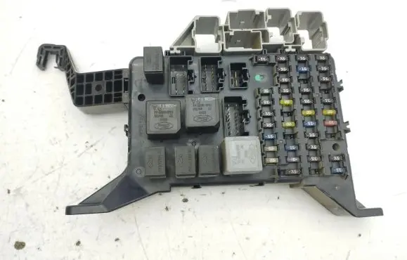 Ford Mondeo Mk III Fuse module 1S7T14A073AE