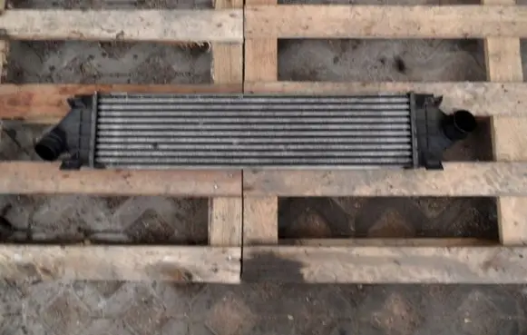 Ford Mondeo MK IV Intercooler radiator 9L440