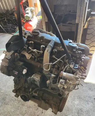 Peugeot 406 Engine