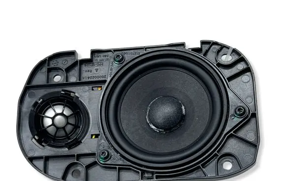 BMW 1 F40 Subwoofer speaker 2622777 6830433