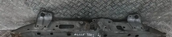 Toyota Yaris Radiator support slam panel