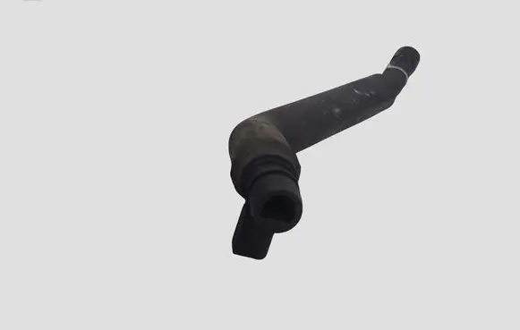 Mercedes-Benz Sprinter W906 Breather/breather pipe/hose A6510100882
