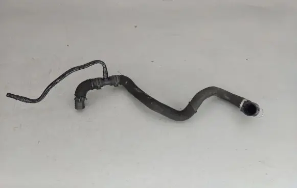 Land Rover Discovery 5 Engine coolant pipe/hose HPLA8C481AA