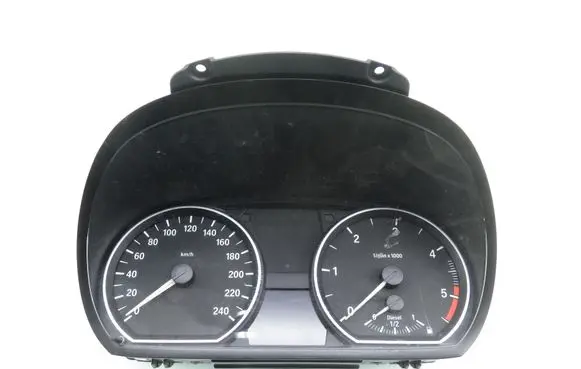 BMW 1 E81 E87 Speedometer (instrument cluster) 