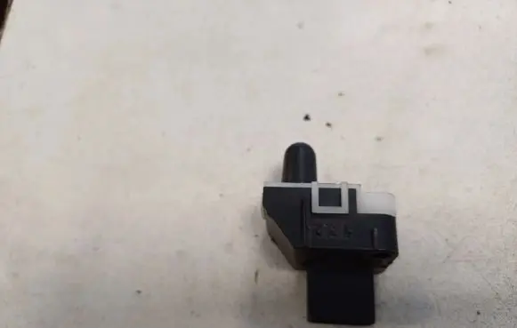 Audi A4 S4 B6 8E 8H Sun solar sensor 8E0907539