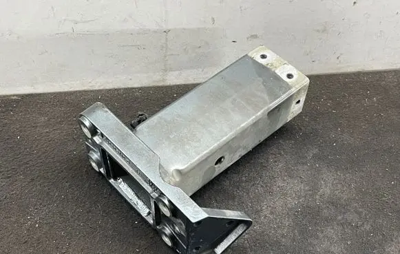 Audi TT TTS Mk2 Front side member 8J0806110D