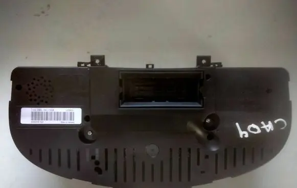 Volkswagen Caddy Speedometer (instrument cluster) 2K0920843A V0003000 VWZ7Z0F7015248