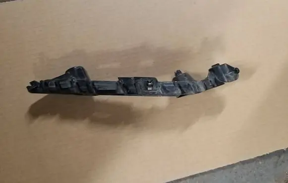 Suzuki Swift III Front bumper mounting bracket 7173253R0