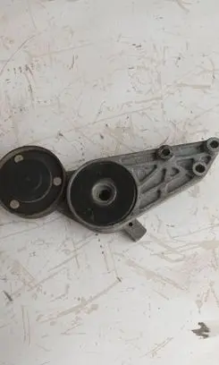 Volkswagen PASSAT B5 Alternator belt tensioner 471832AF 856890
