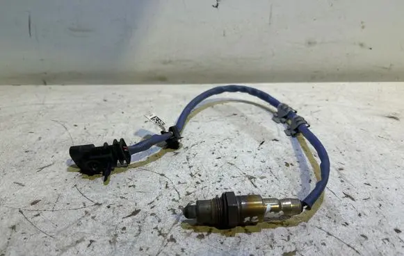 Volvo XC40 Lambda probe sensor 31697211 338221F 0258030550