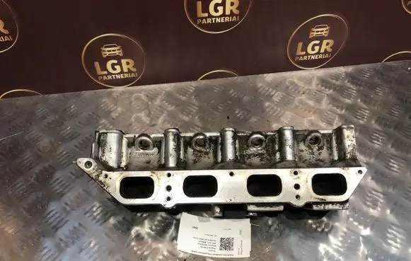 Renault Megane II Intake manifold 8200329469