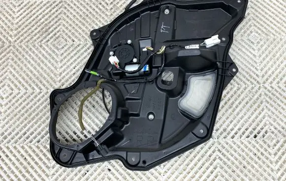Mazda CX-7 Rear door window regulator with motor EG21-7297X