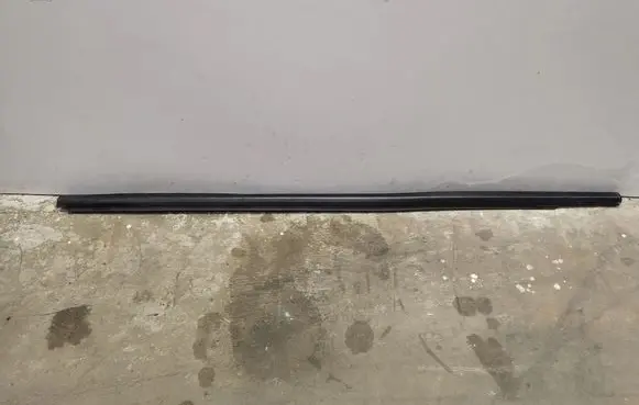 Ford Explorer VI Door glass rail LB5BS20562 LB5BS20562AH