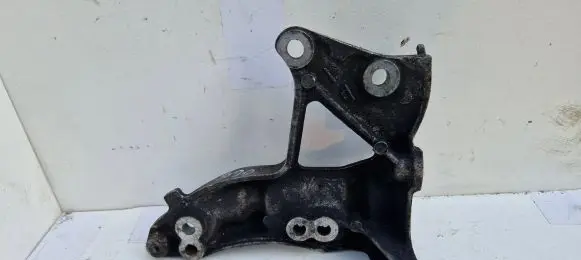 Ford Fusion Generator/alternator bracket 9653249480