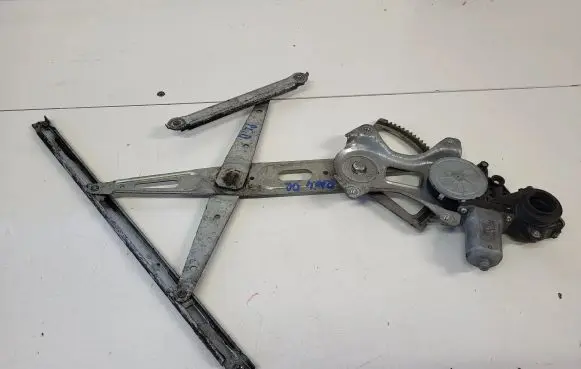 Toyota RAV 4 (XA30) Front door window regulator motor 42251010550